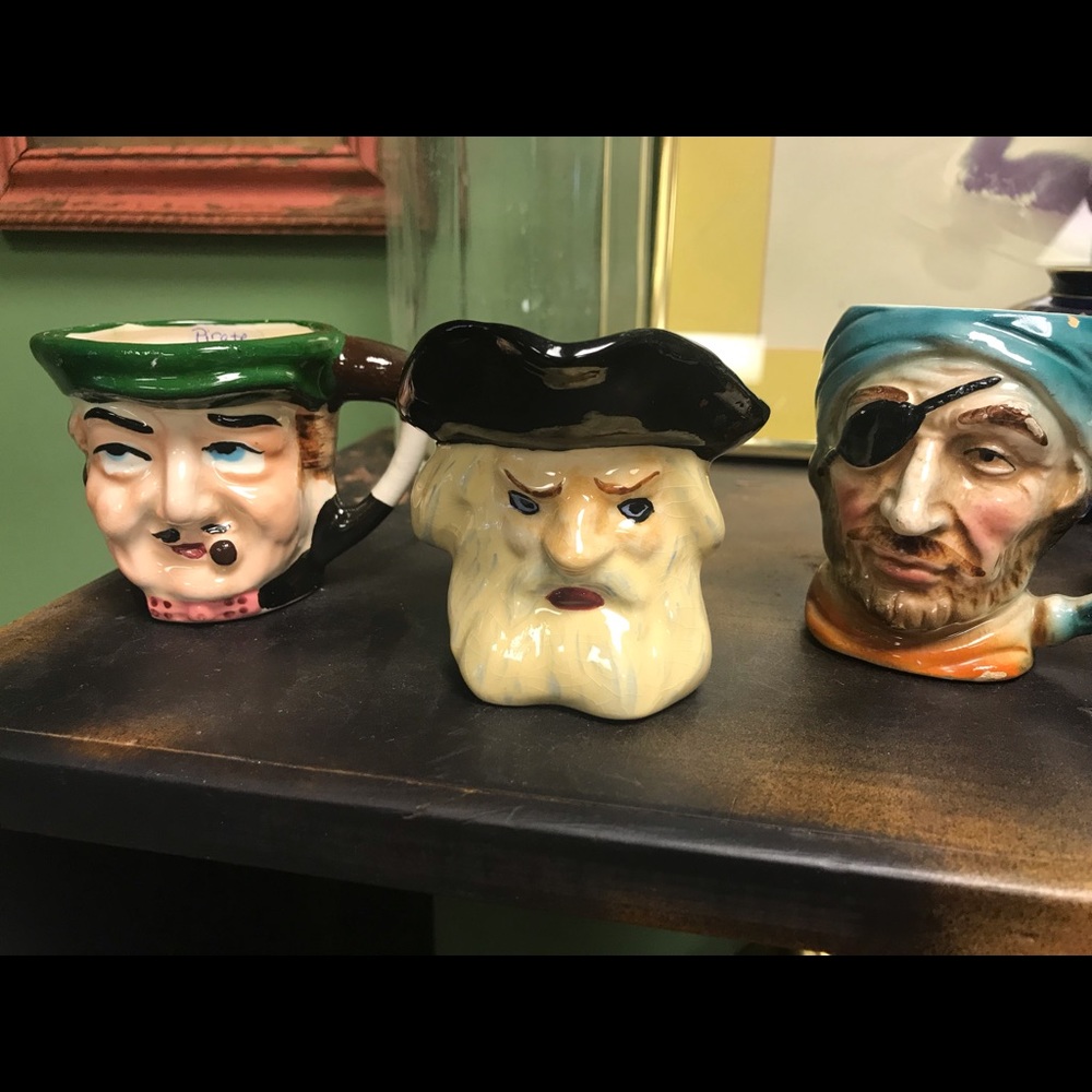 Tiny pirate cups